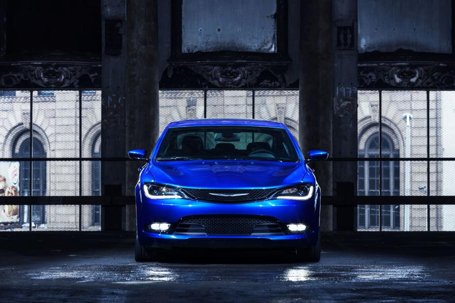  Chrysler 200S AWD (UF) 2014 года  (фото 18 из 46)